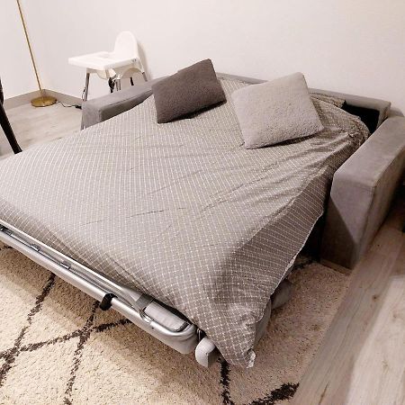Cosy Home 2, 2 Chambres, 6 Personnes, 3 Min Gare, Parking 塞尔吉 外观 照片