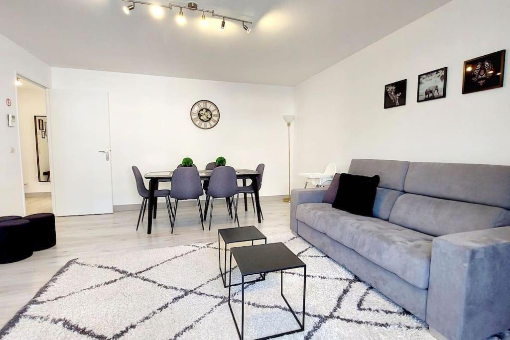 Cosy Home 2, 2 Chambres, 6 Personnes, 3 Min Gare, Parking 塞尔吉 外观 照片