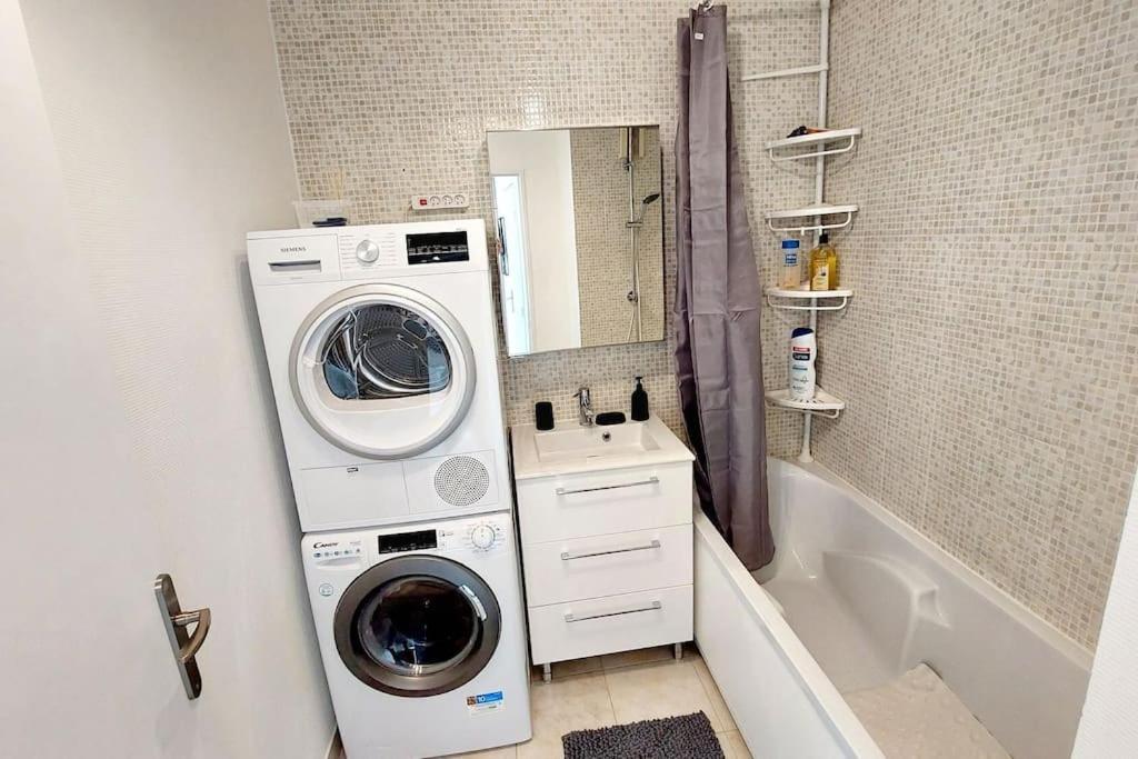 Cosy Home 2, 2 Chambres, 6 Personnes, 3 Min Gare, Parking 塞尔吉 外观 照片