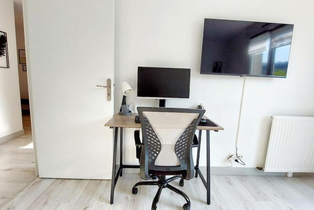 Cosy Home 2, 2 Chambres, 6 Personnes, 3 Min Gare, Parking 塞尔吉 外观 照片