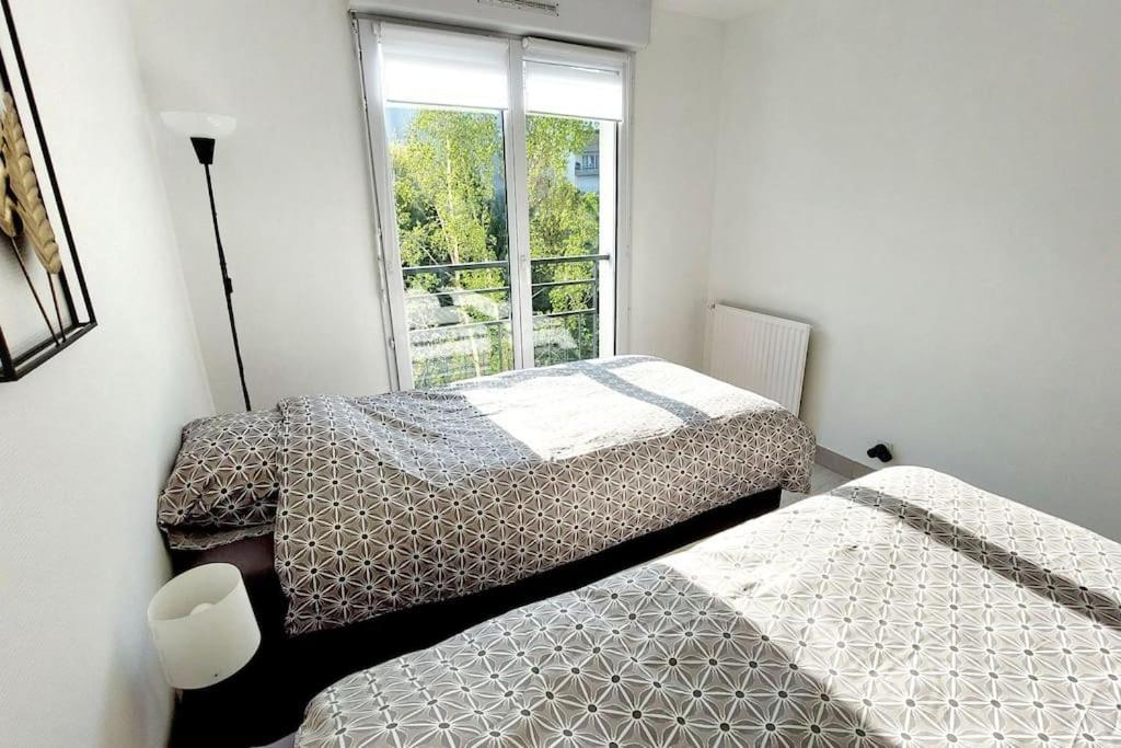 Cosy Home 2, 2 Chambres, 6 Personnes, 3 Min Gare, Parking 塞尔吉 外观 照片